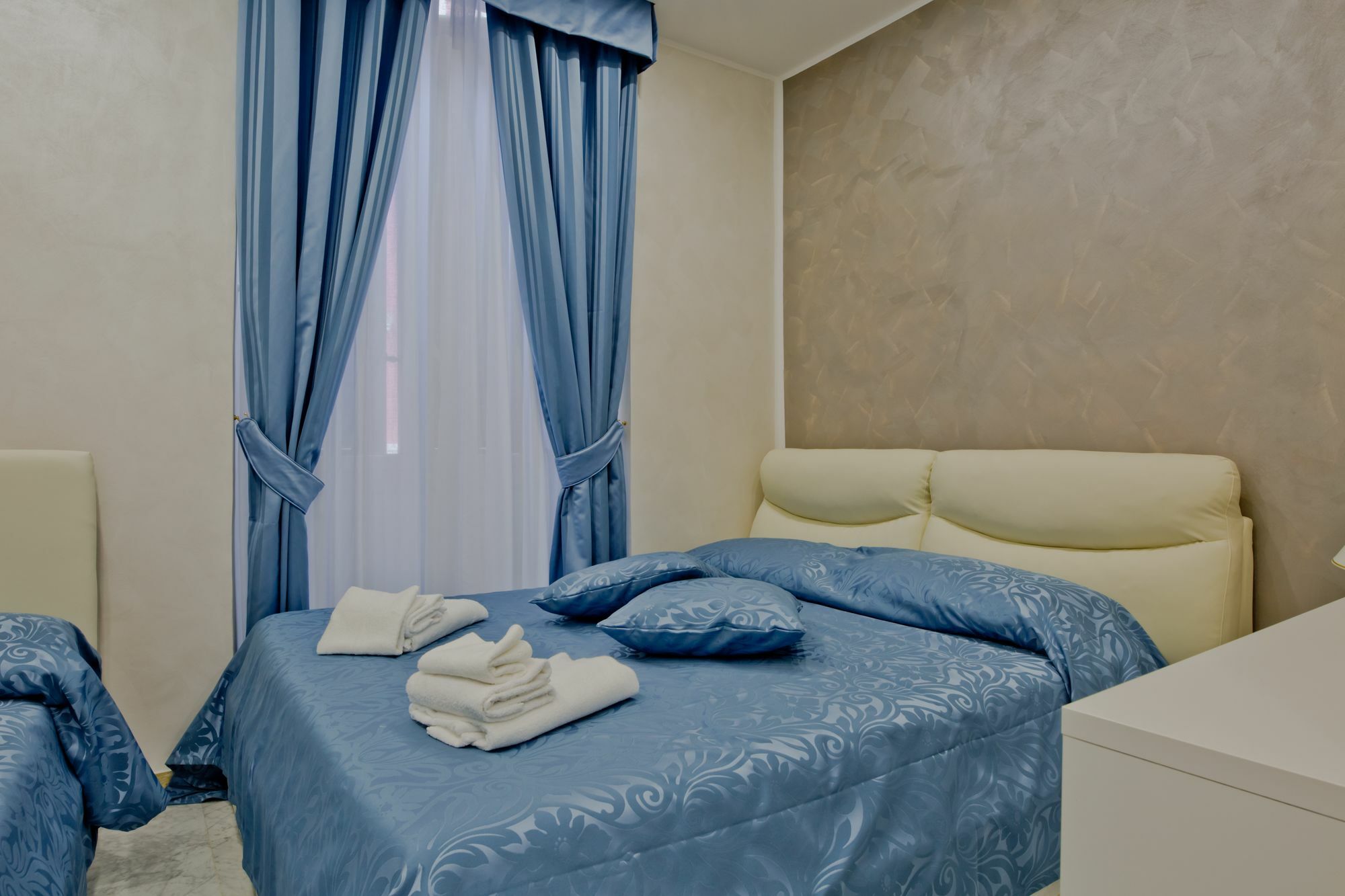 Oscar 2 Hotel Rome Exterior photo